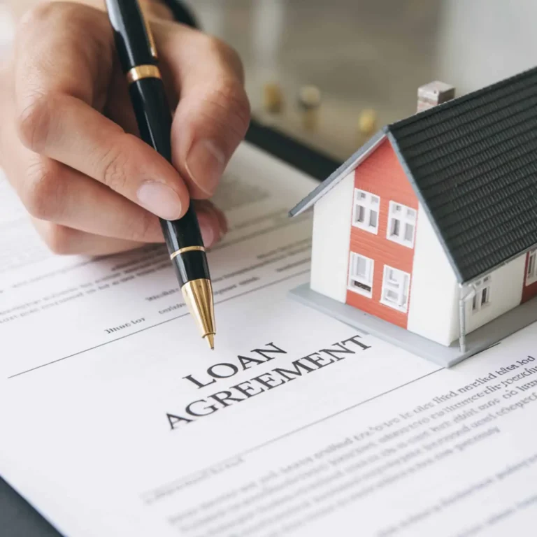 Private lender about to sign a Nevada loan agreement after reviewing the O&E report